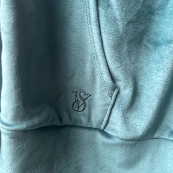 NWT Victoria's Secret On Point Women M French Saga Velour Hoodie - Picture 3 of 9